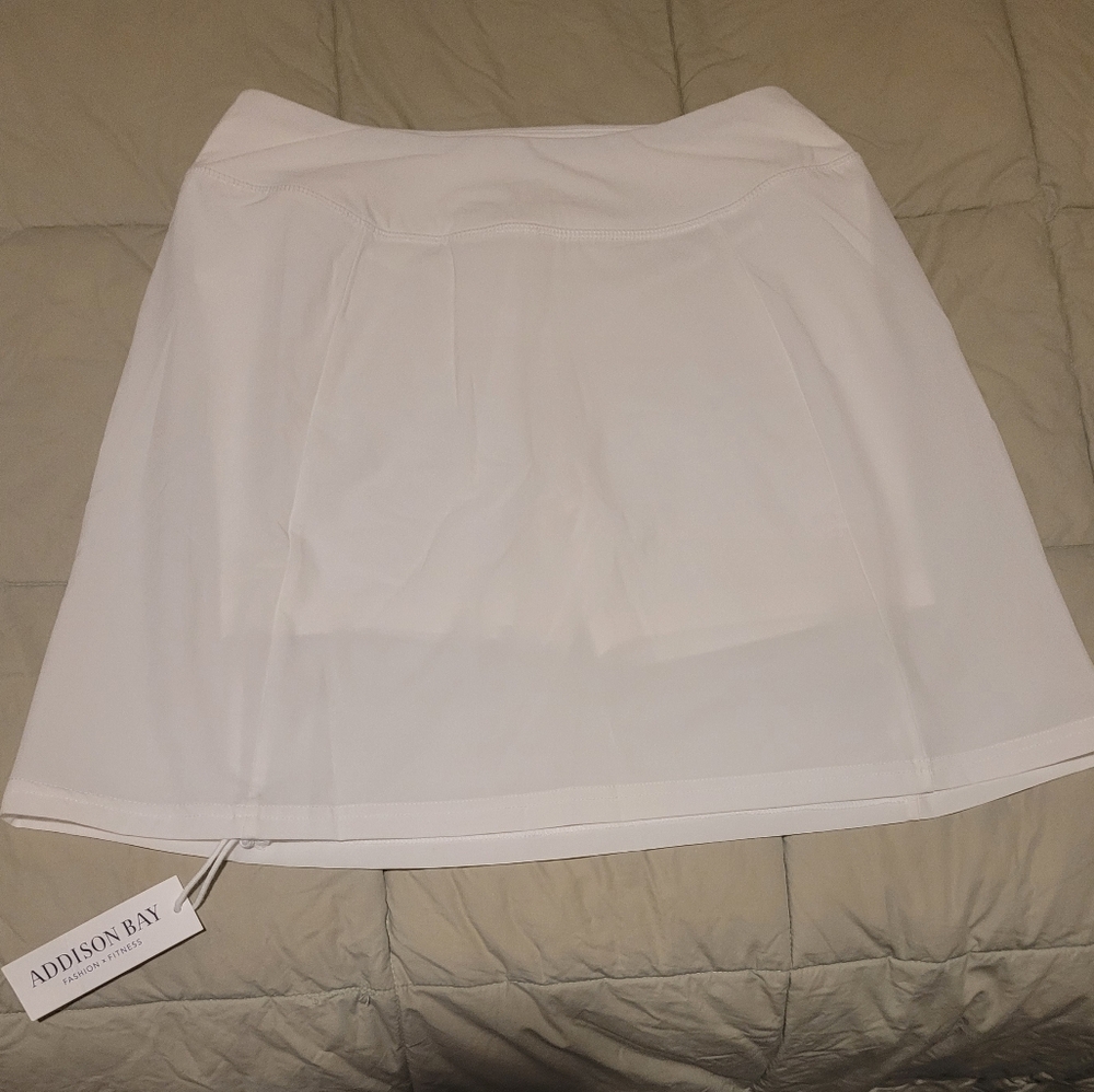 NWT Addison Bay White Sporty Skirt